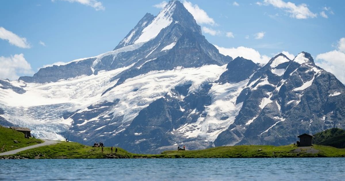 A high alpine lake above the treeline, with no forest anywhere in sight.